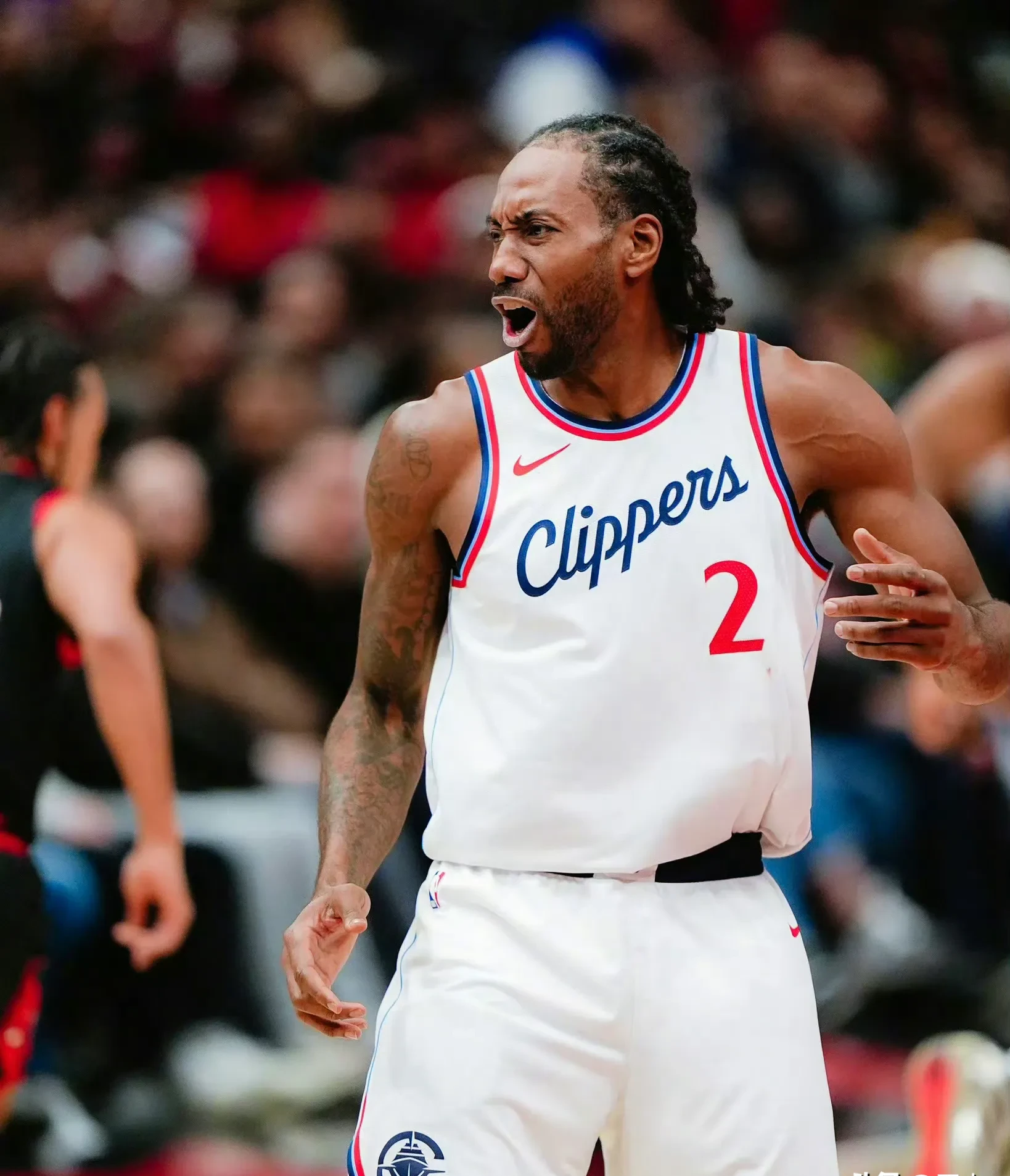 关于今晚体能课后，洛杉矶快船遗憾出局备战NBA季后赛，信心回归，训练强度明显提升的信息